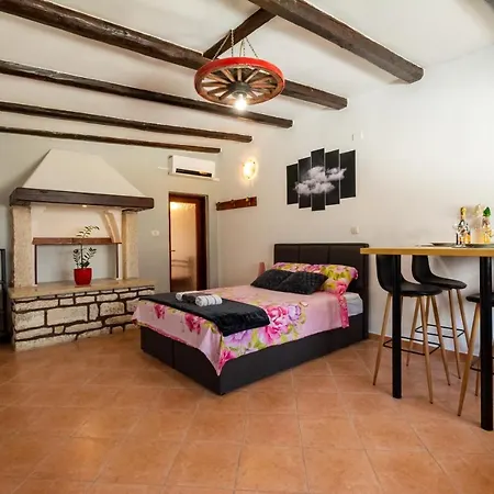 Tatil Evi House 1119 Muntić